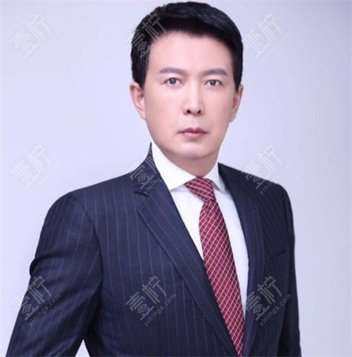 李鸿君医生照片