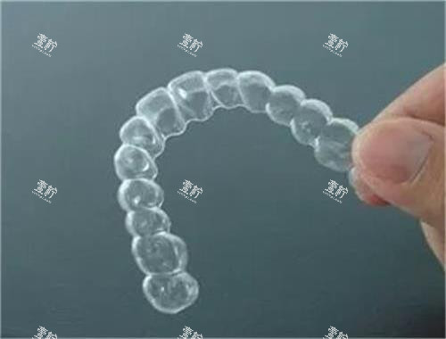 深圳成人隐形牙齿矫正一般多少钱?哪家价格实惠?